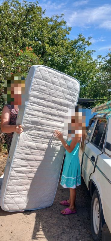 Администрация Каховского муниципального округа оказала помощь малообеспеченным семьям, предоставив им двухъярусные кровати Администрация Каховского муниципального округа оказала помощь малообеспеченным семьям, предоставив им двухъярусные кровати