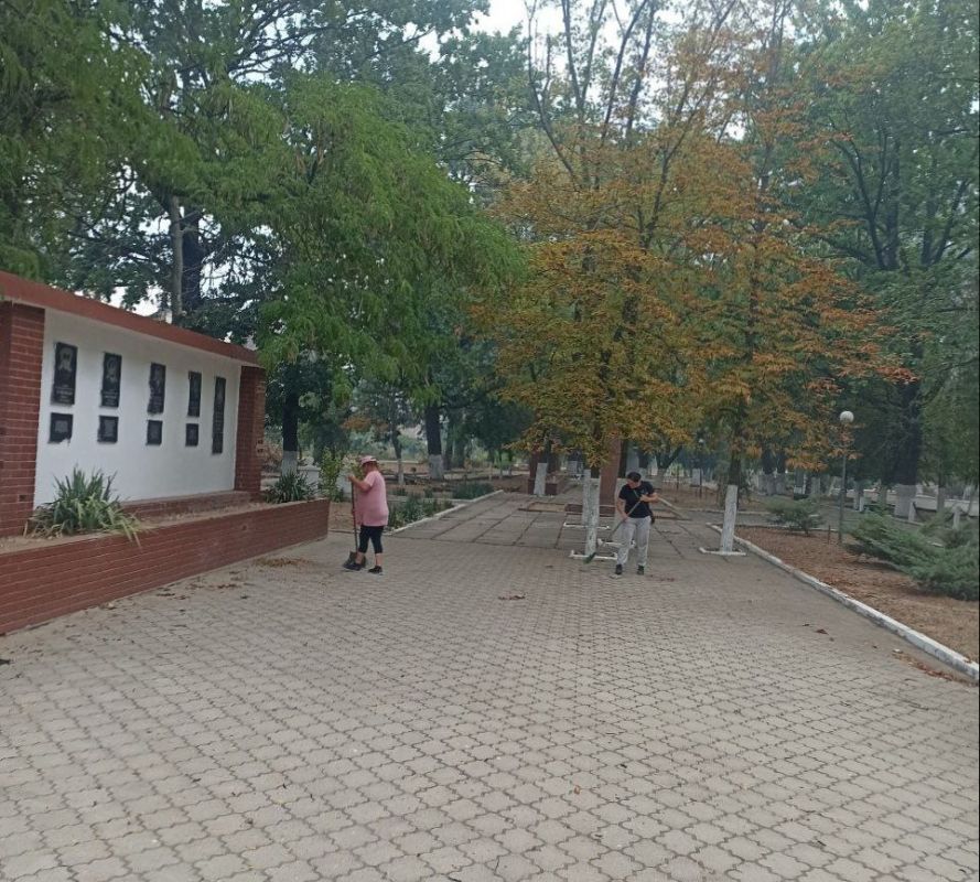 Виталий Титаренко: Ликвидация последствий обстрелов и поддержание порядка в Голой Пристани Виталий Титаренко: Ликвидация последствий обстрелов и поддержание порядка в Голой Пристани