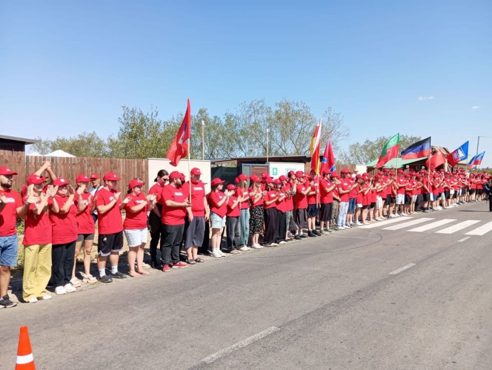 В Запорожской области начался I Молодёжно-патриотический лагерь-форум «Новороссия – 2025» В Запорожской области начался I Молодёжно-патриотический лагерь-форум «Новороссия – 2025»