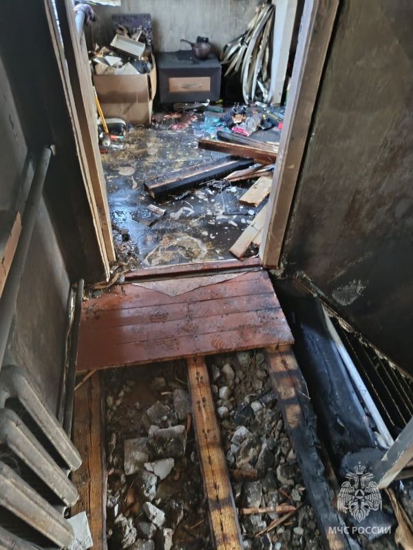 В селе Сокологорное ликвидировали пожар в доме В селе Сокологорное ликвидировали пожар в доме