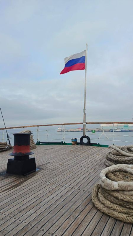 «Палада» пришла в порт Чондина на празднование 80-летия Освобождения Кореи «Палада» пришла в порт Чондина на празднование 80-летия Освобождения Кореи