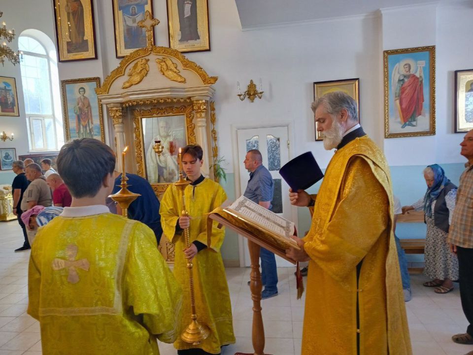 17 августа, в Неделю 10-ю по Пятидесятнице, епископ Скадовский и Алешкинский Филарет совершил Божественную Литургию в Свято-Сергиевском храме г. Скадовск 17 августа, в Неделю 10-ю по Пятидесятнице, епископ Скадовский и Алешкинский Филарет совершил Божественную Литургию в Свято-Сергиевском храме г. Скадовск