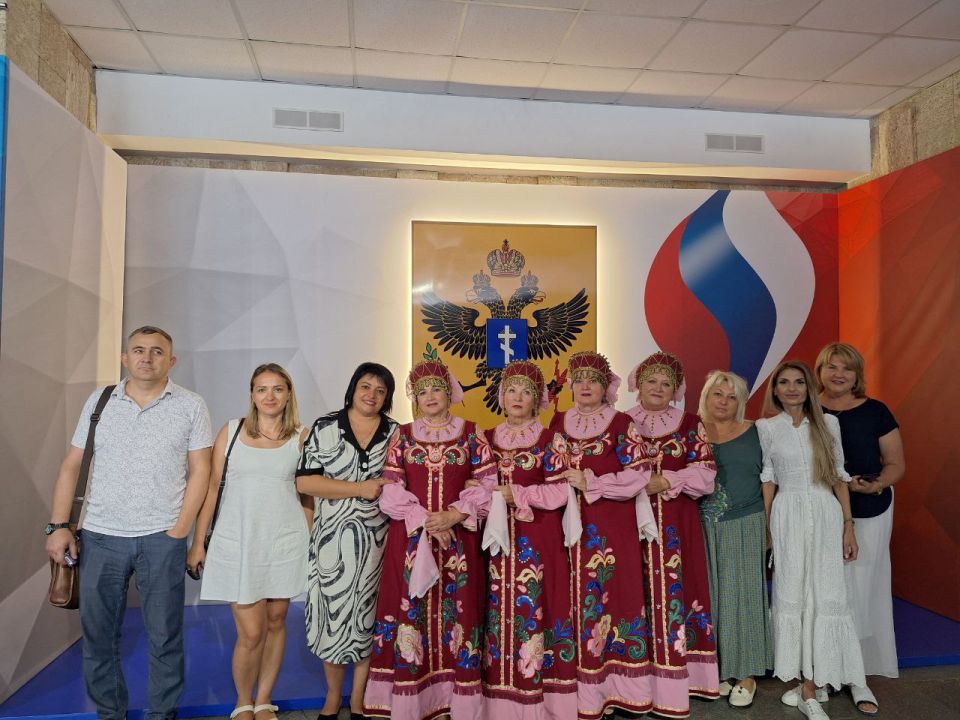 «Надежда» из Крымска покорила Геническ народной песней «Надежда» из Крымска покорила Геническ народной песней