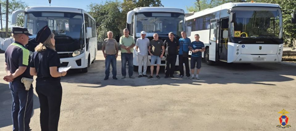 В Херсонской области сотрудники Госавтоинспекции провели профилактическую акцию «Автобус: маршрут безопасности»