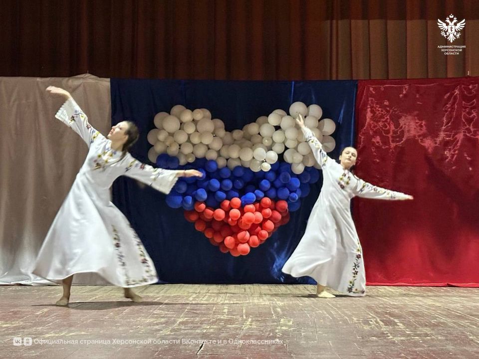 В Ивановке прошел патриотический концерт ко Дню флага России В Ивановке прошел патриотический концерт ко Дню флага России