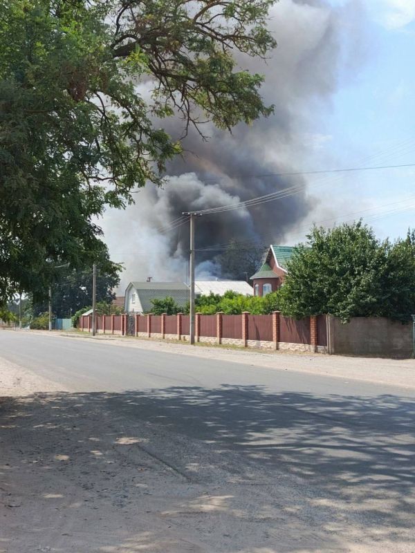 Владимир Сальдо: в Новой Збурьевке в результате удара ВСУ погибли трое человек, еще один получил ранения Владимир Сальдо: в Новой Збурьевке в результате удара ВСУ погибли трое человек, еще один получил ранения