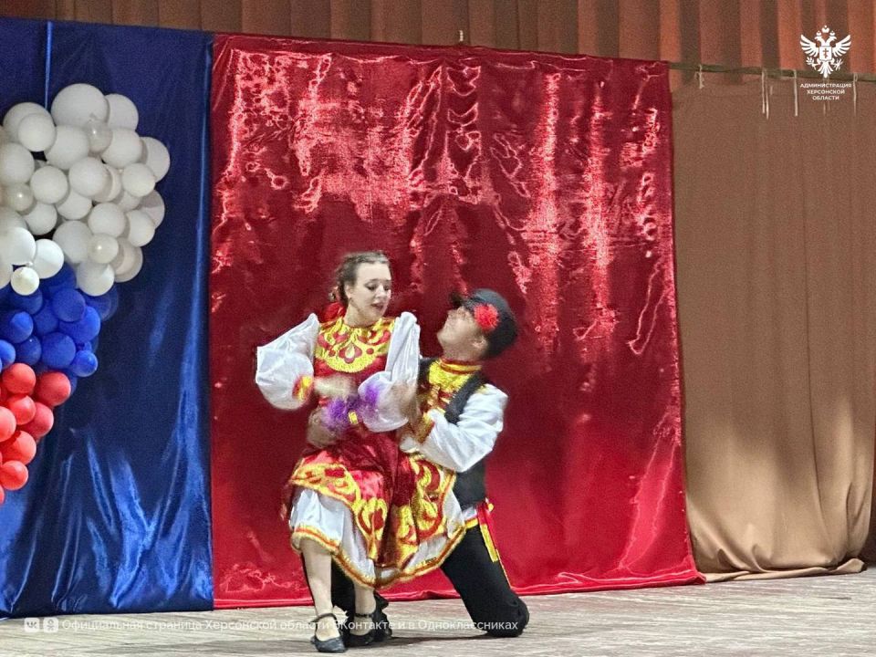 В Ивановке прошел патриотический концерт ко Дню флага России В Ивановке прошел патриотический концерт ко Дню флага России