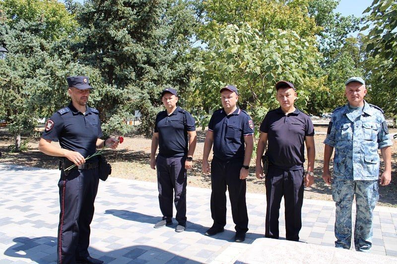 Транспортные полицейские Херсонской области почтили память жертв терроризма Транспортные полицейские Херсонской области почтили память жертв терроризма