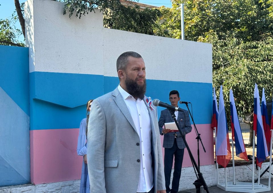 В Херсонской области проходят мероприятия, посвященые Дню государственного флага РФ В Херсонской области проходят мероприятия, посвященые Дню государственного флага РФ
