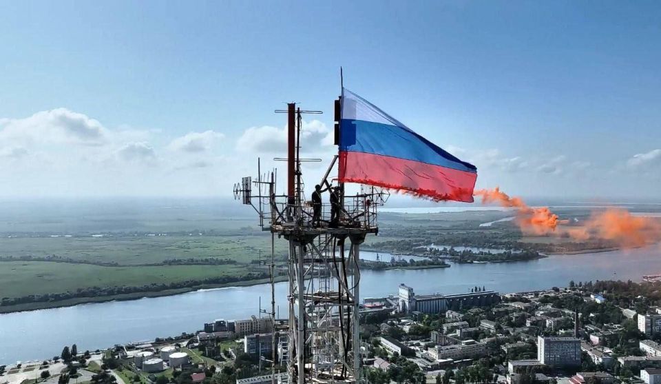 Татьяна Томилина: День государственного флага Российской Федерации сегодня отмечает вся страна! Татьяна Томилина: День государственного флага Российской Федерации сегодня отмечает вся страна!