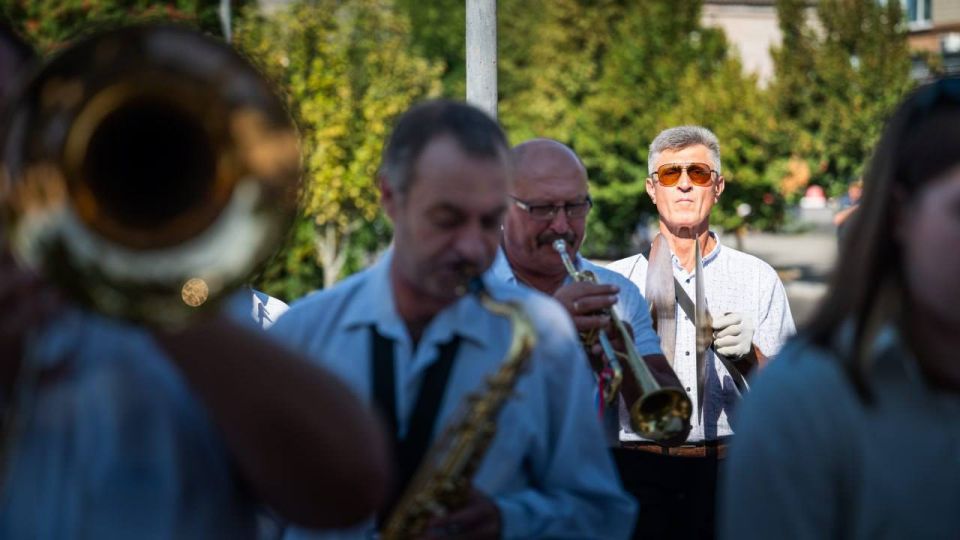 В Геническе отметили День государственного флага В Геническе отметили День государственного флага