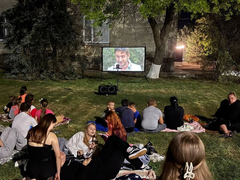 Евгения Кузьменко: Вчера проект «РУССКИЕ ОГНИ» зажгли наше Новотроицкое по-настоящему! Евгения Кузьменко: Вчера проект «РУССКИЕ ОГНИ» зажгли наше Новотроицкое по-настоящему!