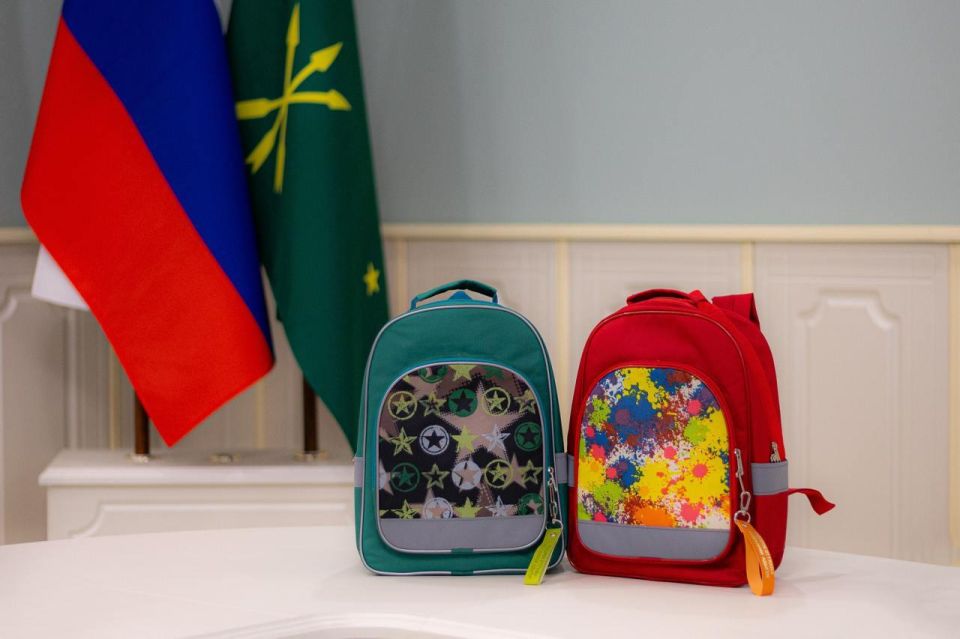 Первоклассники подшефных Адыгее муниципалитетов Херсонской области получат подарки к 1 сентября Первоклассники подшефных Адыгее муниципалитетов Херсонской области получат подарки к 1 сентября