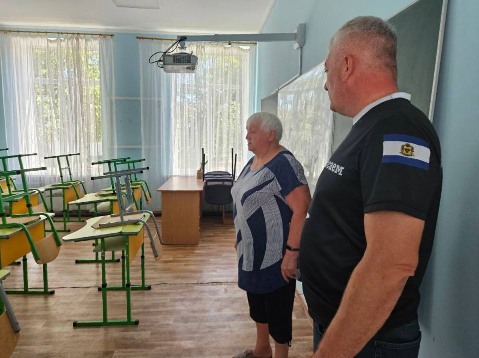 Владимир Сальдо: В школах Херсонской области идёт «Родительская приёмка» Владимир Сальдо: В школах Херсонской области идёт «Родительская приёмка»