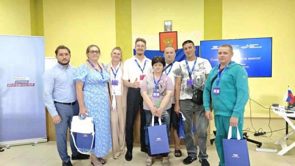 В Тавричанке прошла образовательная программа для потенциальных участников платформы "Россия — страна возможностей» В Тавричанке прошла образовательная программа для потенциальных участников платформы "Россия — страна возможностей»