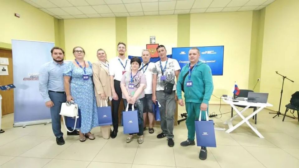 В Тавричанке прошла образовательная программа для потенциальных участников платформы "Россия — страна возможностей» В Тавричанке прошла образовательная программа для потенциальных участников платформы "Россия — страна возможностей»