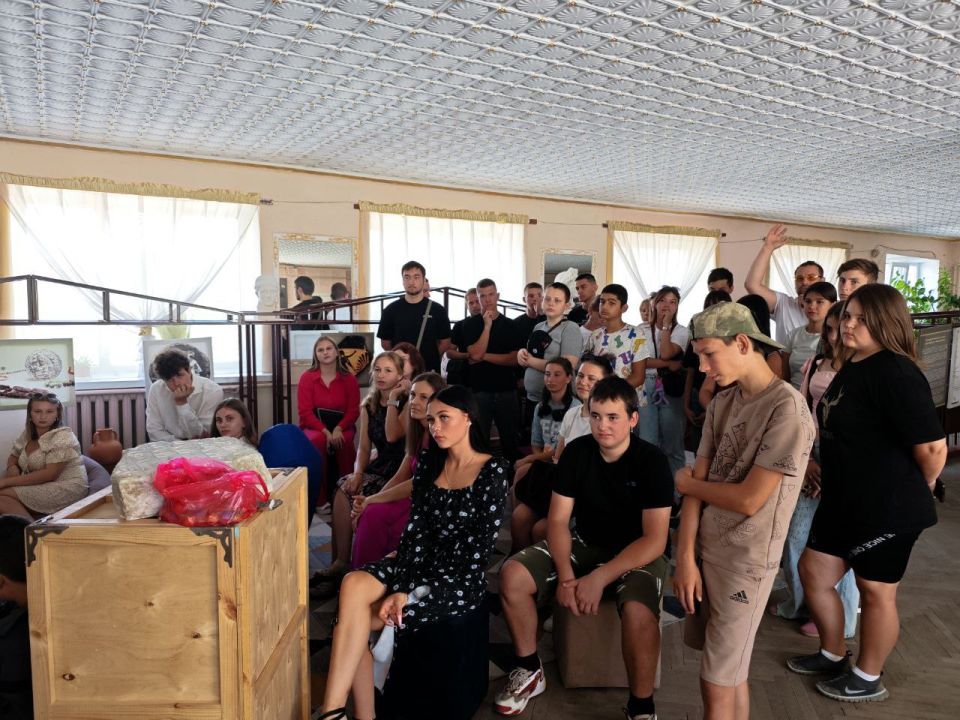 Творческая встреча в Каланчаке: как молодежь училась превращать мечты в проекты Творческая встреча в Каланчаке: как молодежь училась превращать мечты в проекты