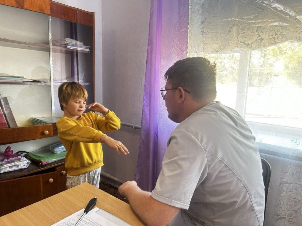 Врачи из Мордовии осмотрели 50 детей в Новокиевском социально-реабилитационном центре Врачи из Мордовии осмотрели 50 детей в Новокиевском социально-реабилитационном центре