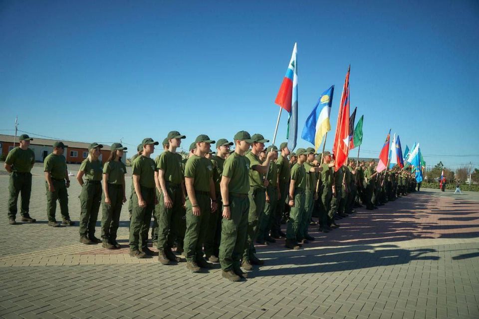 «Вы — наше будущее и наши родные!»: Центр «ВОИН» дал старт первым военно-тактическим соревнованиям «Путь ВОИНа» «Вы — наше будущее и наши родные!»: Центр «ВОИН» дал старт первым военно-тактическим соревнованиям «Путь ВОИНа»