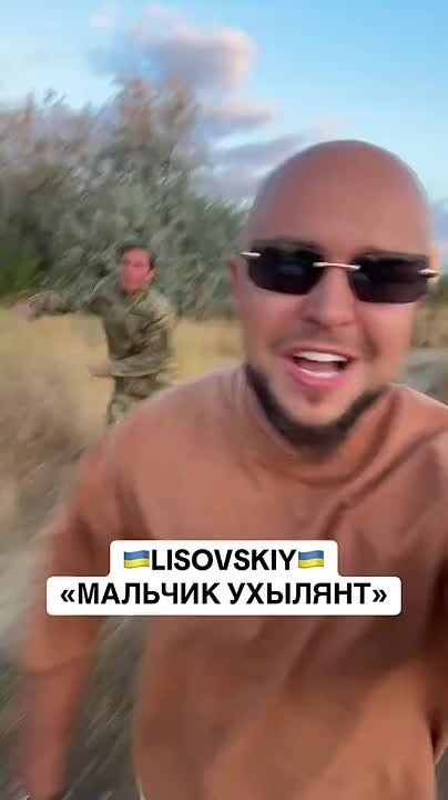  :        