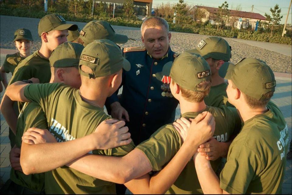 «Вы — наше будущее и наши родные!»: Центр «ВОИН» дал старт первым военно-тактическим соревнованиям «Путь ВОИНа» «Вы — наше будущее и наши родные!»: Центр «ВОИН» дал старт первым военно-тактическим соревнованиям «Путь ВОИНа»
