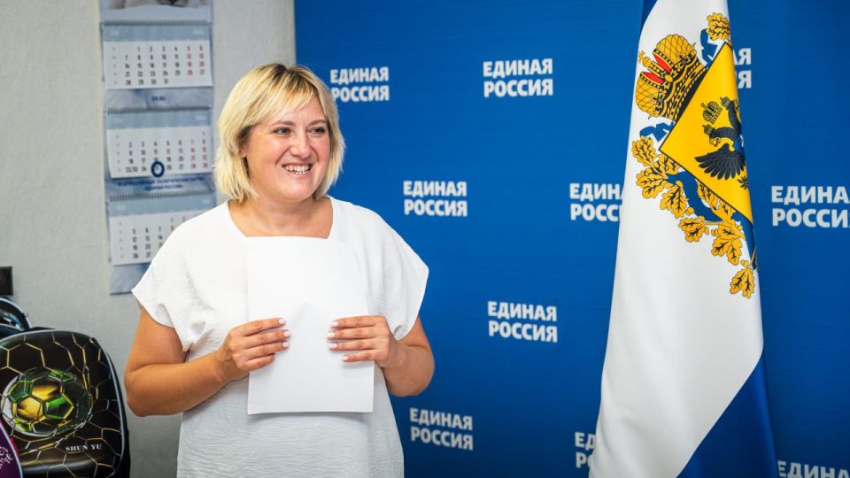 Владимир Сальдо: Подарки к 1 сентября — для школьников Херсонской области Владимир Сальдо: Подарки к 1 сентября — для школьников Херсонской области