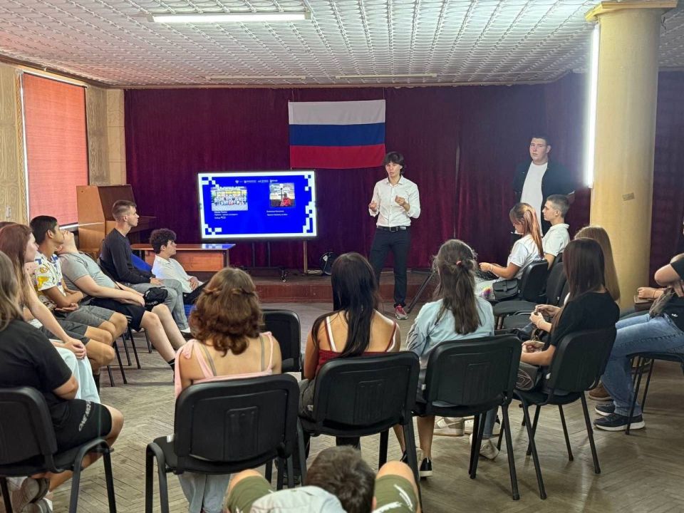 Министерство молодёжной политики продолжает серию встреч с молодёжью в округах Министерство молодёжной политики продолжает серию встреч с молодёжью в округах