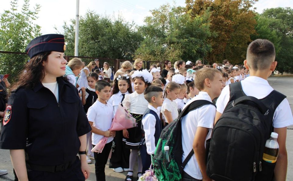 Транспортные полицейские Херсонской области приняли участие в обеспечении общественного порядка в День знаний Транспортные полицейские Херсонской области приняли участие в обеспечении общественного порядка в День знаний