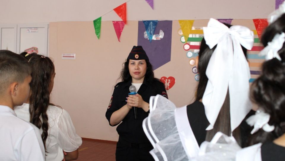 Транспортные полицейские Херсонской области приняли участие в обеспечении общественного порядка в День знаний Транспортные полицейские Херсонской области приняли участие в обеспечении общественного порядка в День знаний