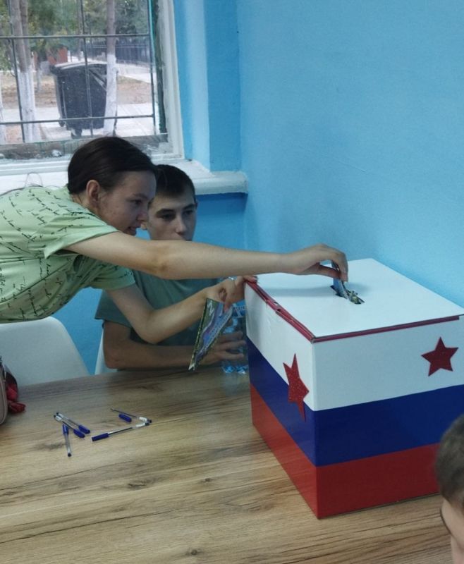 Молодежь Генического муниципального округа приняла участие во Всероссийской акции "Письмо солдату" Молодежь Генического муниципального округа приняла участие во Всероссийской акции "Письмо солдату"