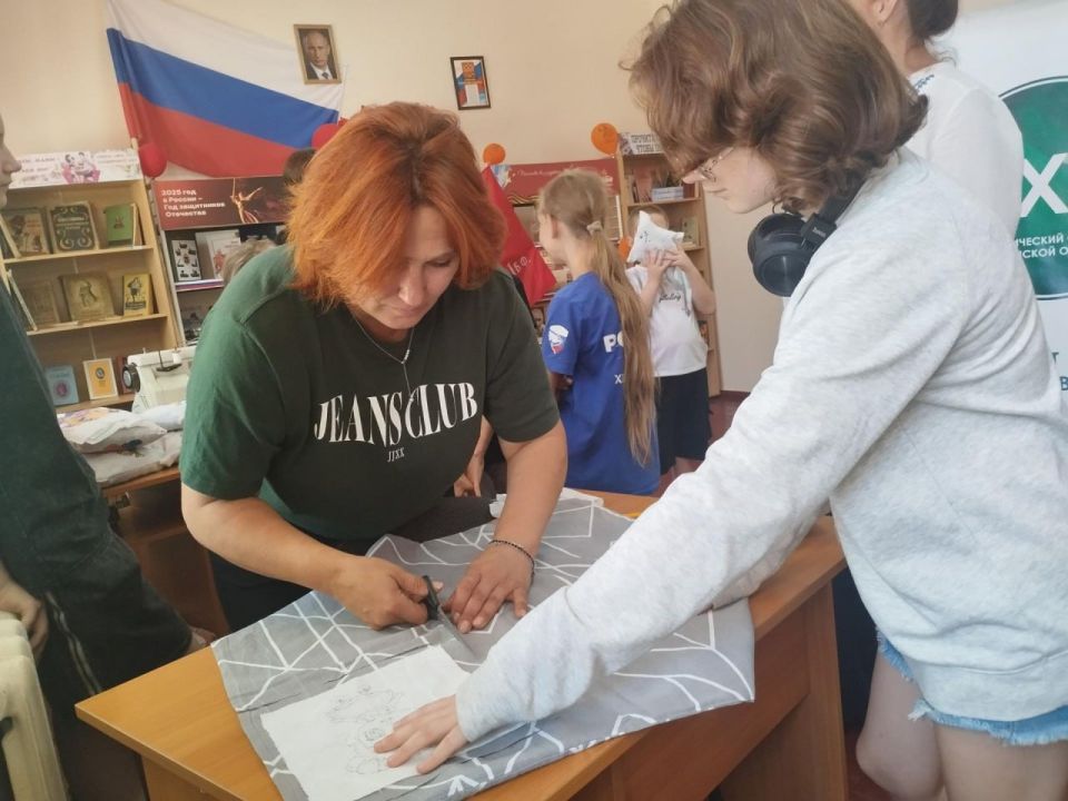 Вторая жизнь водорослей: шьем подушки из камки Вторая жизнь водорослей: шьем подушки из камки