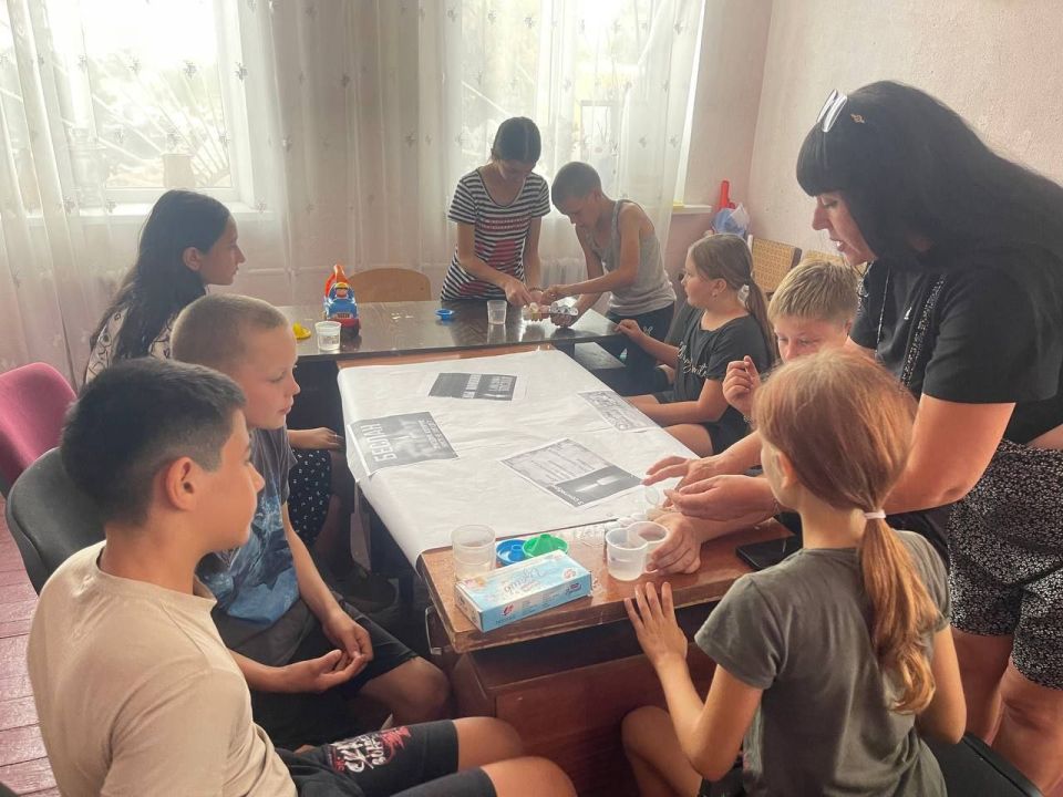 В Вольновском Доме культуры состоялись памятные мероприятия, посвящённые Дню солидарности в борьбе с терроризмом и Дню памяти жертв трагедии в Беслане В Вольновском Доме культуры состоялись памятные мероприятия, посвящённые Дню солидарности в борьбе с терроризмом и Дню памяти жертв трагедии в Беслане