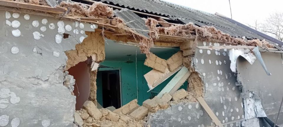 В минувшие сутки в Херсонской области из-за атак ВСУ пострадали 2 мирных жителя, сообщил Владимир Сальдо В минувшие сутки в Херсонской области из-за атак ВСУ пострадали 2 мирных жителя, сообщил Владимир Сальдо