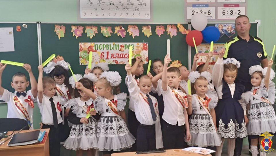 В Херсонской области сотрудники Госавтоинспекции провели занятие для школьников В Херсонской области сотрудники Госавтоинспекции провели занятие для школьников