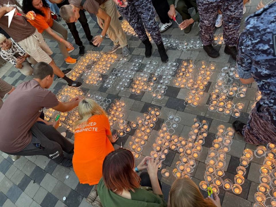 Первые приняли участие в акции «Свеча памяти» Первые приняли участие в акции «Свеча памяти»