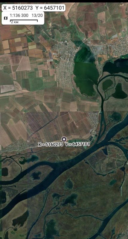 Херсонское направление.. н.п.Янтарное. Малая беспилотная авиация совместно с артиллерией 18 ОА ГВ "Днепр" выявила пункт управления ПУ БПЛа. Этим же днём цель точными ударами была уничтожена Херсонское направление.. н.п.Янтарное. Малая беспилотная авиация совместно с артиллерией 18 ОА ГВ "Днепр" выявила пункт управления ПУ БПЛа. Этим же днём цель точными ударами была уничтожена