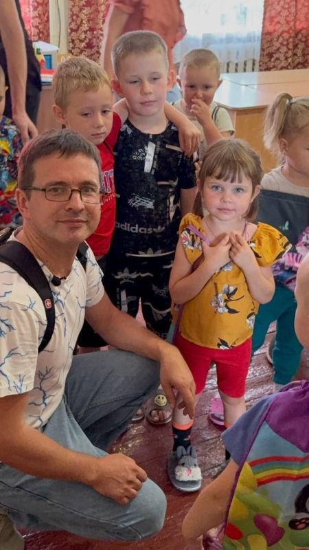 Первоклассники и детсадовцы Чаплынского муниципального округа получили подарки из Ульяновска Первоклассники и детсадовцы Чаплынского муниципального округа получили подарки из Ульяновска