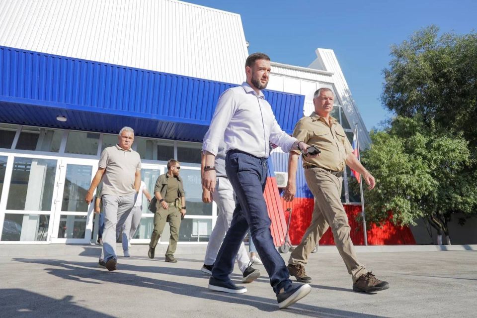 Марат Хуснуллин посетил Херсонскую область с рабочим визитом Марат Хуснуллин посетил Херсонскую область с рабочим визитом