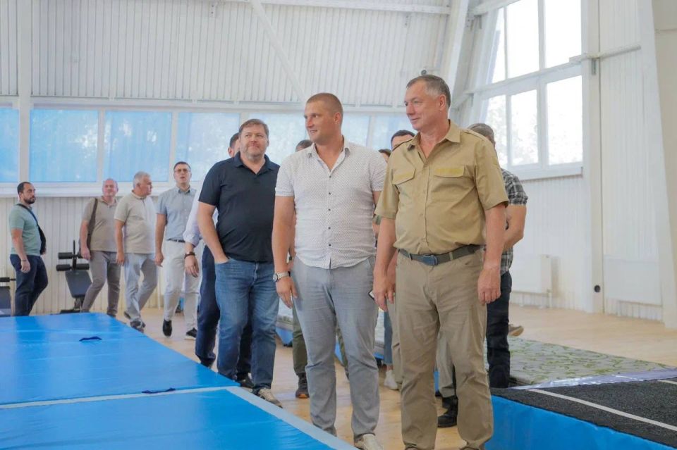 Марат Хуснуллин посетил Херсонскую область с рабочим визитом Марат Хуснуллин посетил Херсонскую область с рабочим визитом