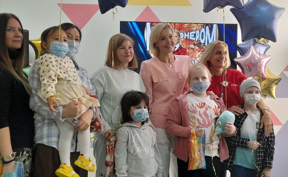 Более чем для 10 000 детей в больничных палатах и учебных классах при медицинских учреждениях начался 2025/26 учебный год Более чем для 10 000 детей в больничных палатах и учебных классах при медицинских учреждениях начался 2025/26 учебный год