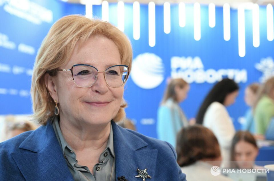 Главные гости стенда РИА Новости на ВЭФ: Главные гости стенда РИА Новости на ВЭФ: