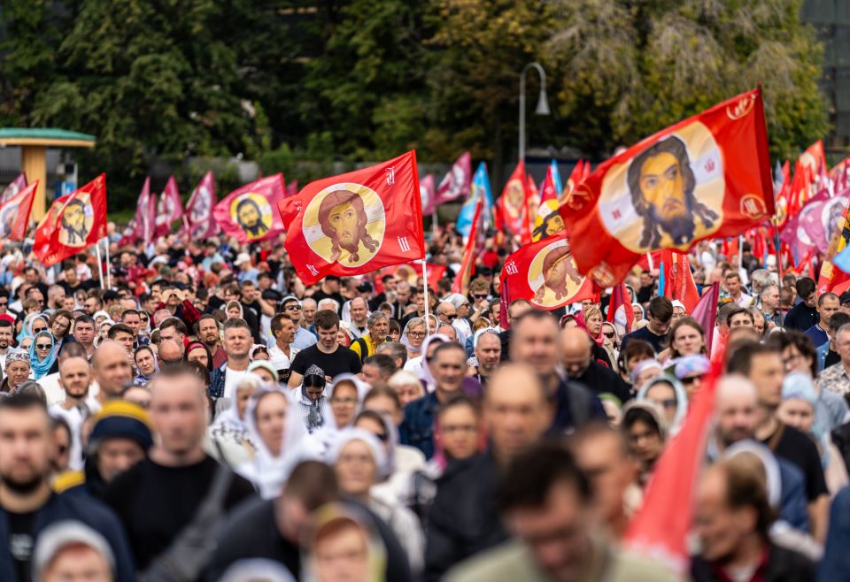 Соборная молитва тыла: в Москве прошел общегородской крестный ход Соборная молитва тыла: в Москве прошел общегородской крестный ход