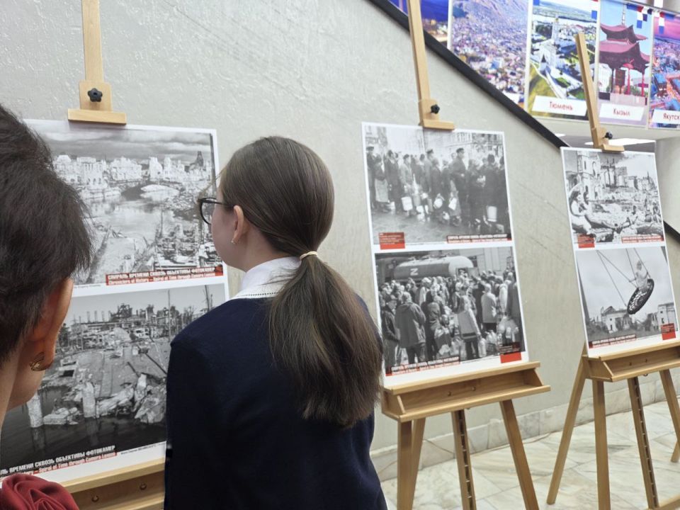 По случаю 3-й годовщины воссоединения Донецкой Народной Республики, Луганской Народной Республики, Запорожской и Херсонской областей с Россией в Русском доме в Улан-Баторе при поддержке Посольства России состоялось открытие... По случаю 3-й годовщины воссоединения Донецкой Народной Республики, Луганской Народной Республики, Запорожской и Херсонской областей с Россией в Русском доме в Улан-Баторе при поддержке Посольства России состоялось открытие...