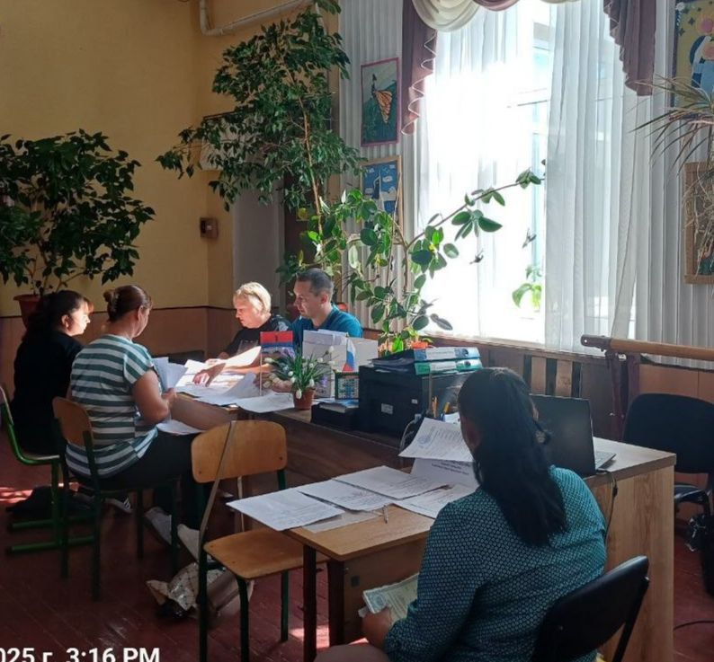 В трех территориальных отделах Каховского округа прошел выездной прием специалистов Управления труда и социальной защиты по вопросам выдачи удостоверений многодетным семьям В трех территориальных отделах Каховского округа прошел выездной прием специалистов Управления труда и социальной защиты по вопросам выдачи удостоверений многодетным семьям