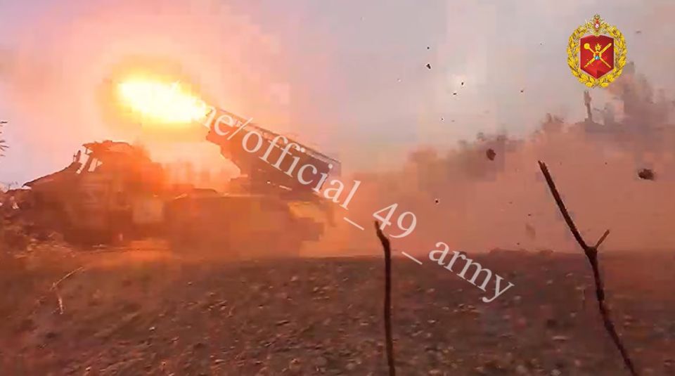 Боевая работа расчётов РСЗО БМ-21 «Град» Боевая работа расчётов РСЗО БМ-21 «Град»