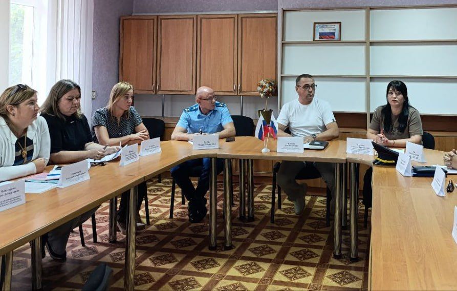 В Чаплинском муниципальном округе прошло очередное заседание комиссии по делам несовершеннолетних и защите их прав В Чаплинском муниципальном округе прошло очередное заседание комиссии по делам несовершеннолетних и защите их прав