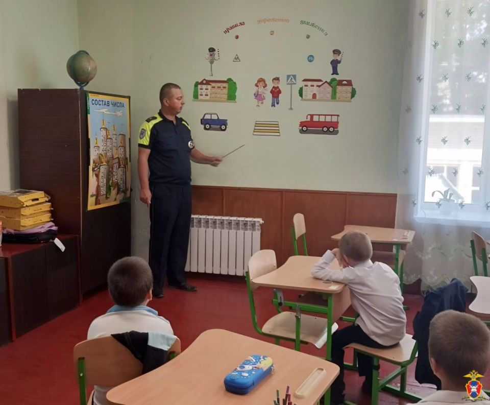 В Херсонской области сотрудники Госавтоинспекции провели профилактическое мероприятие для школьников В Херсонской области сотрудники Госавтоинспекции провели профилактическое мероприятие для школьников