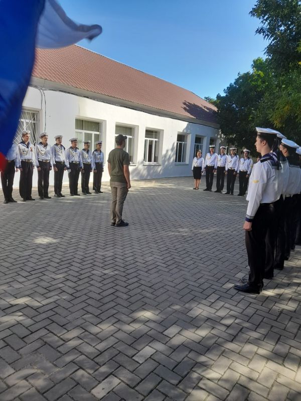 В Счастливцевской школе Генического района состоялась торжественная церемония посвящения в кадеты «Служу России!» В Счастливцевской школе Генического района состоялась торжественная церемония посвящения в кадеты «Служу России!»