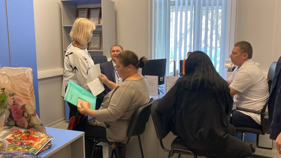 В Херсонской области открылось новое отделение Соцфонда России по народной программе «Единой России» В Херсонской области открылось новое отделение Соцфонда России по народной программе «Единой России»