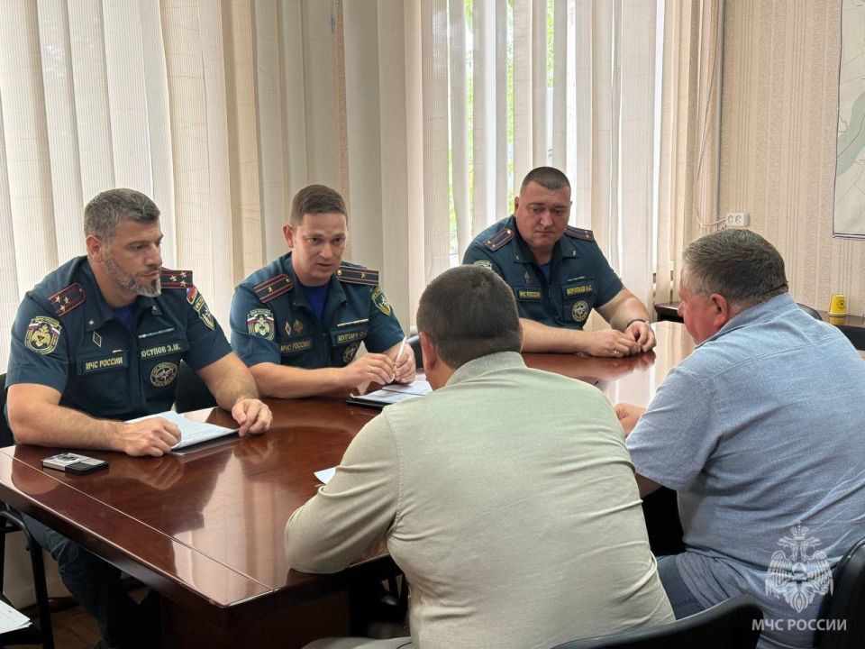 Обсуждение пожарной безопасности: МЧС России и власти Херсонской области